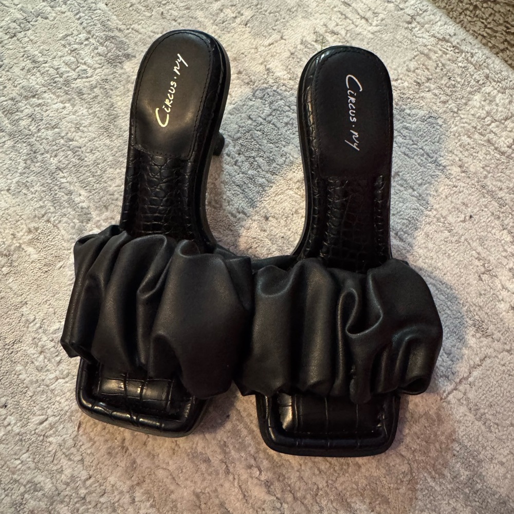 Black Women's Mule Sandals